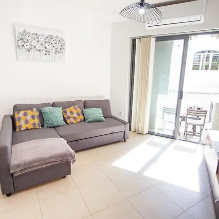 St Julians Lifestyle Prime Location * San Ġiljan