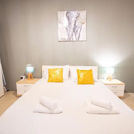 St Julians Lifestyle Prime Location San Ġiljan